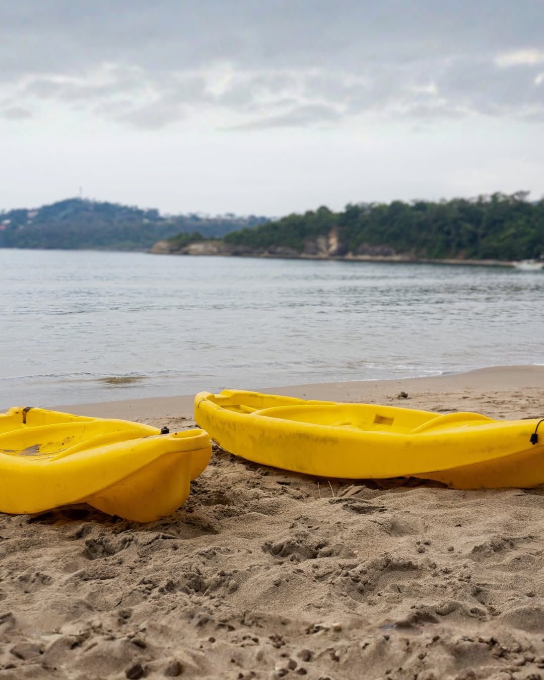 Kayaks on the Nasugbu beach near Villa Grazzi